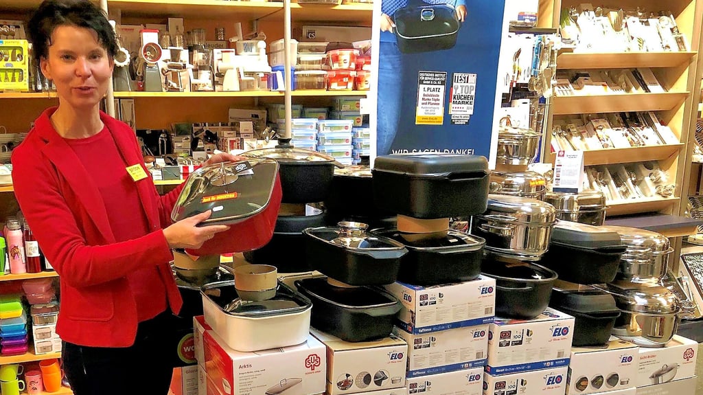 Silvana Peter bietet im „Spoon“ in der Kramerstraße in Zeitz alles für Kochen, Essen und ein schönes Ambiente an. 