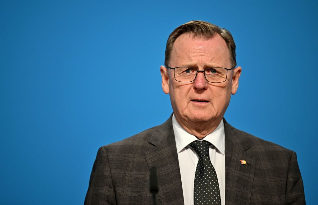 Bodo Ramelow (Die Linke), Ministerpräsident von Thüringen, nimmt an einer Pressekonferenz teil.