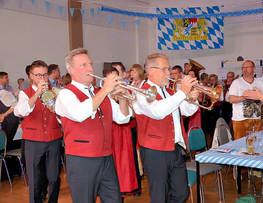 Zwei Stunden lang sorgten die Stendaler Rolandmusikanten im Grete-Minde-Saal von Tangermünde für Stimmung.