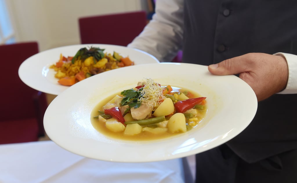 Einen frischen Eintopf im Restaurant genießen - das könnte in Sachsen-Anhalt künftig in vielen Orten schwierig werden. Die Energiekrise droht die Restaurantlandschaft in Sachsen-Anhalt auszudünnen.
