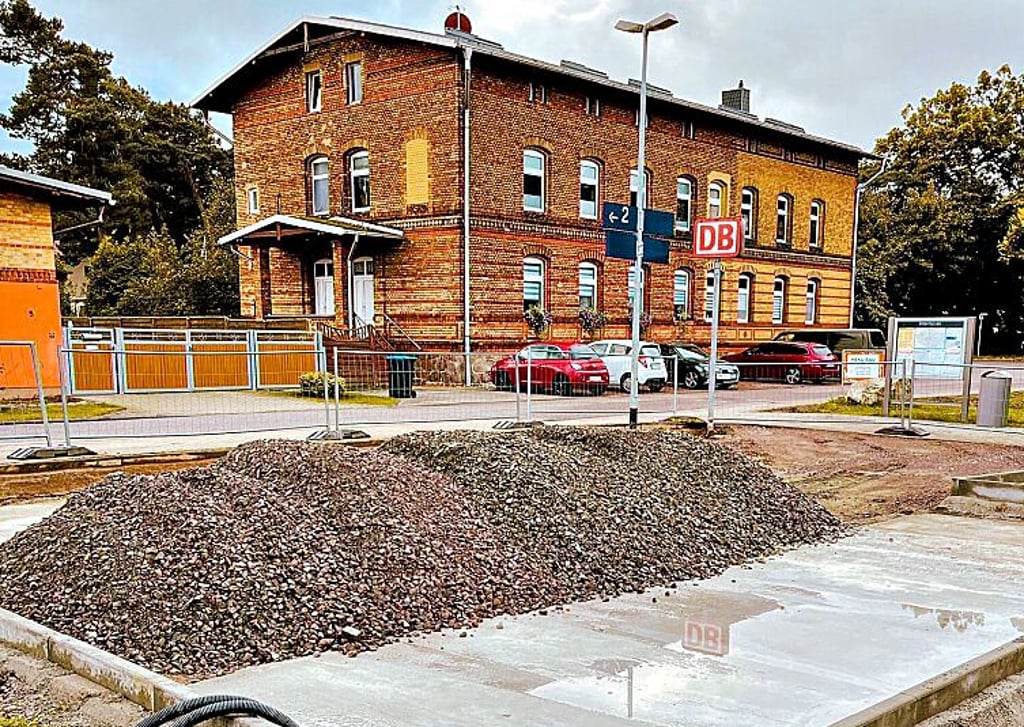 Die ersten Fundamente sind bereits fertig.
