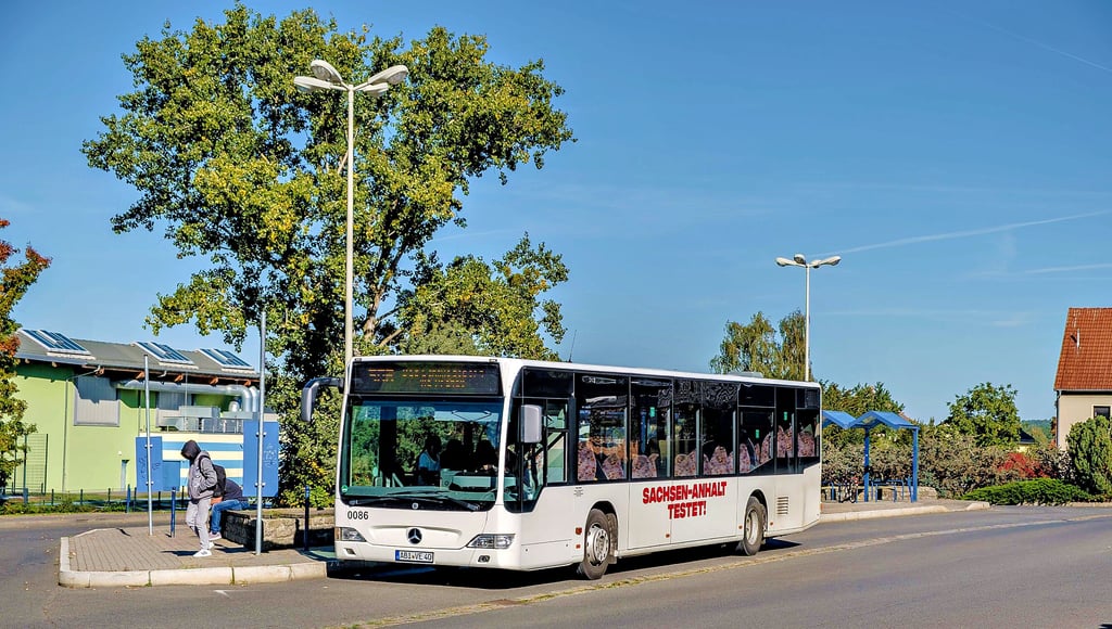 Meistens funktioniert der Schülerverkehr, manchmal aber auch nicht:  Für Eltern und Kinder  bedeutet das Stress.  