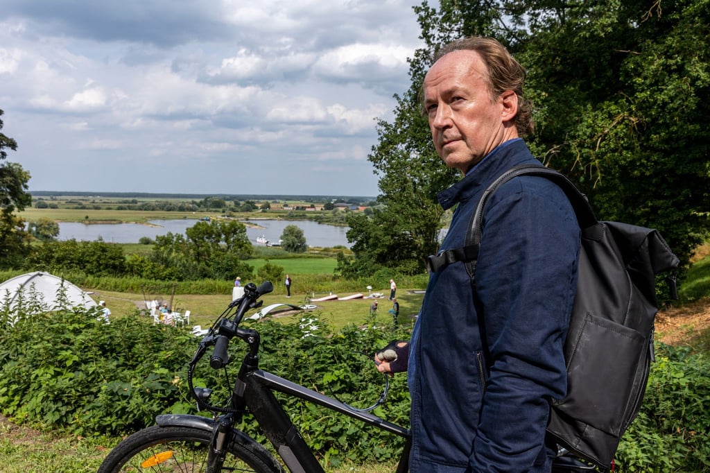 Kriminalhauptkommissar Jakob Stiller, gespielt von Ulrich Noethen, ermittelte gestern wieder im Wendland - und zog die meisten Zuschauerinnen und Zuschauer vor den Fernseher.