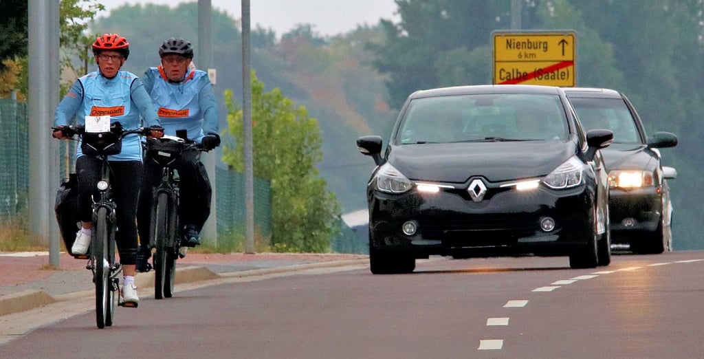 Radfahrer beherrschen oft das Straßenbild. Nicht nur über den Saaleradweg, sondern auch über andere Strecken kommen sie durch die Saalestadt.