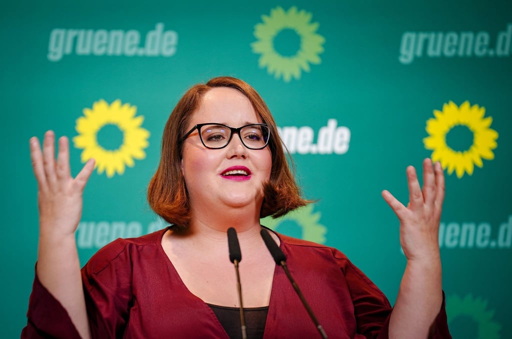 Ricarda Lang, Bundesvorsitzende von Bündnis 90/Die Grünen, gibt eine Pressekonferenz.
