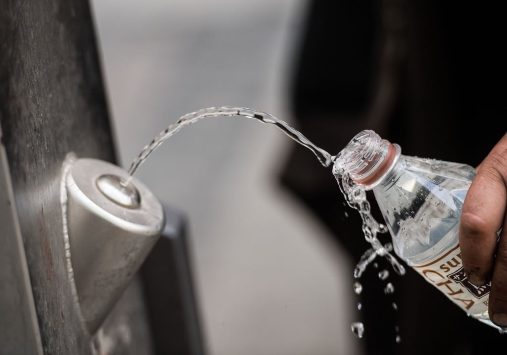 Kostenloses Trinkwasser an öffentlichen Plätzen ist vor allem an heißen Sommertagen wichtig.