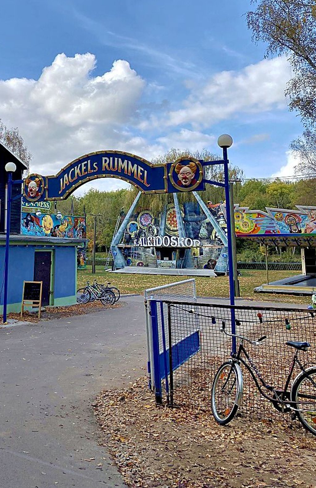 Auf dem Campingplatz in Bernburg haben die Dreharbeiten für den Kinofilm "Spuk unterm Riesenrad" begonnen.