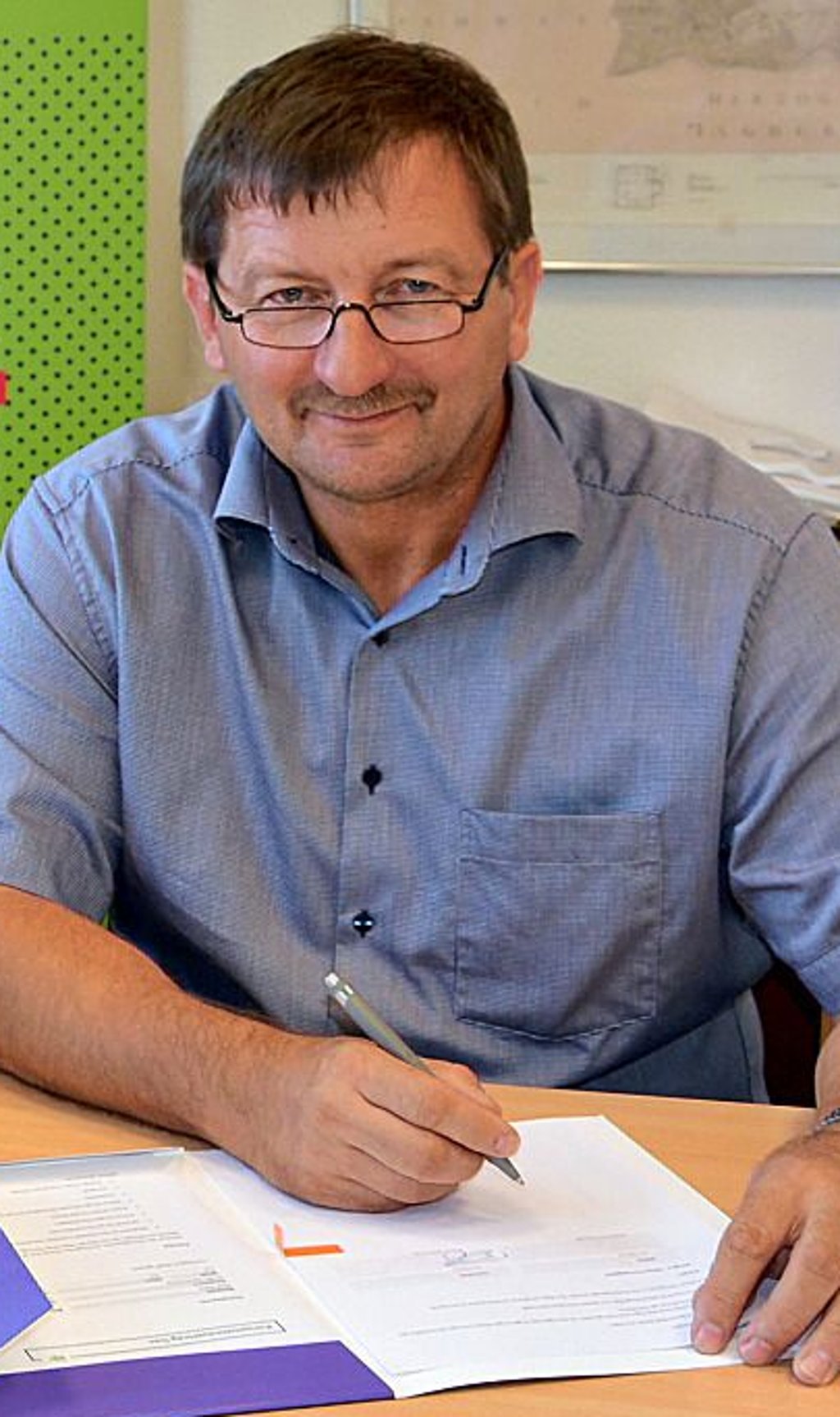 Klötzes Bürgermeister Uwe Bartels nimmt Stellung.