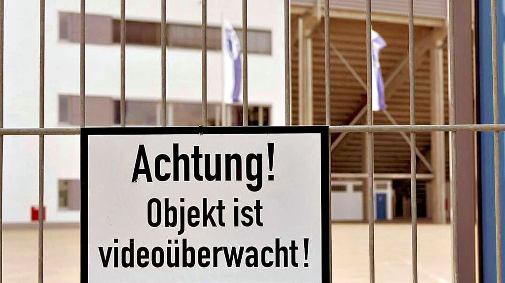Videoüberwachung kann vor Diebstählen auf Baustellen schützen. Manchmal reicht bereits die Warnung vor Kameras.