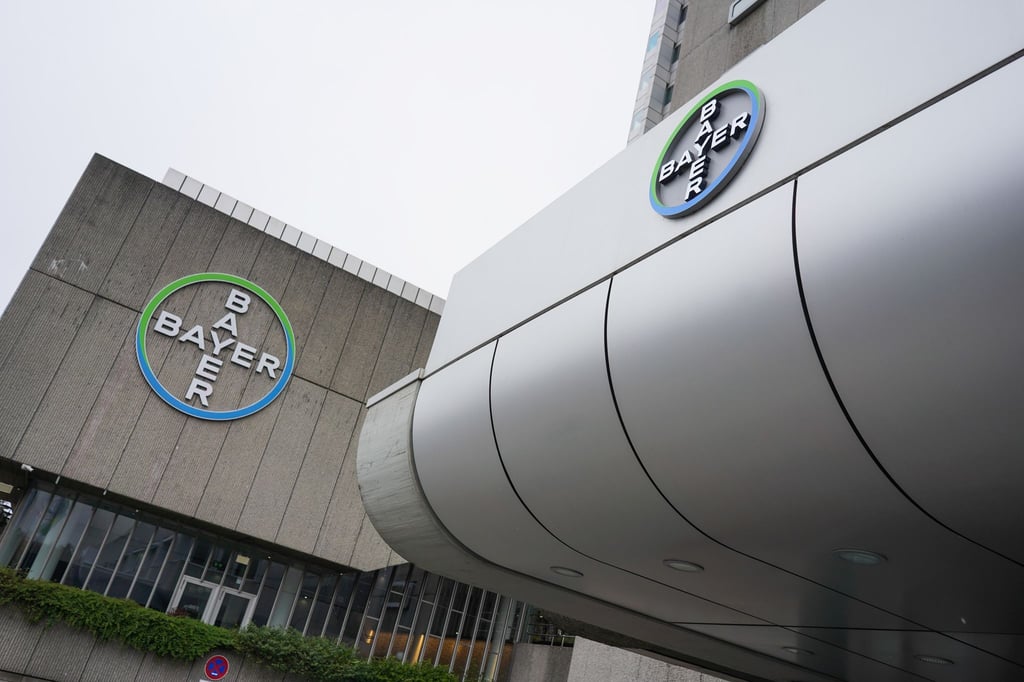 Blick auf das Logo des Chemiekonzerns Bayer AG.