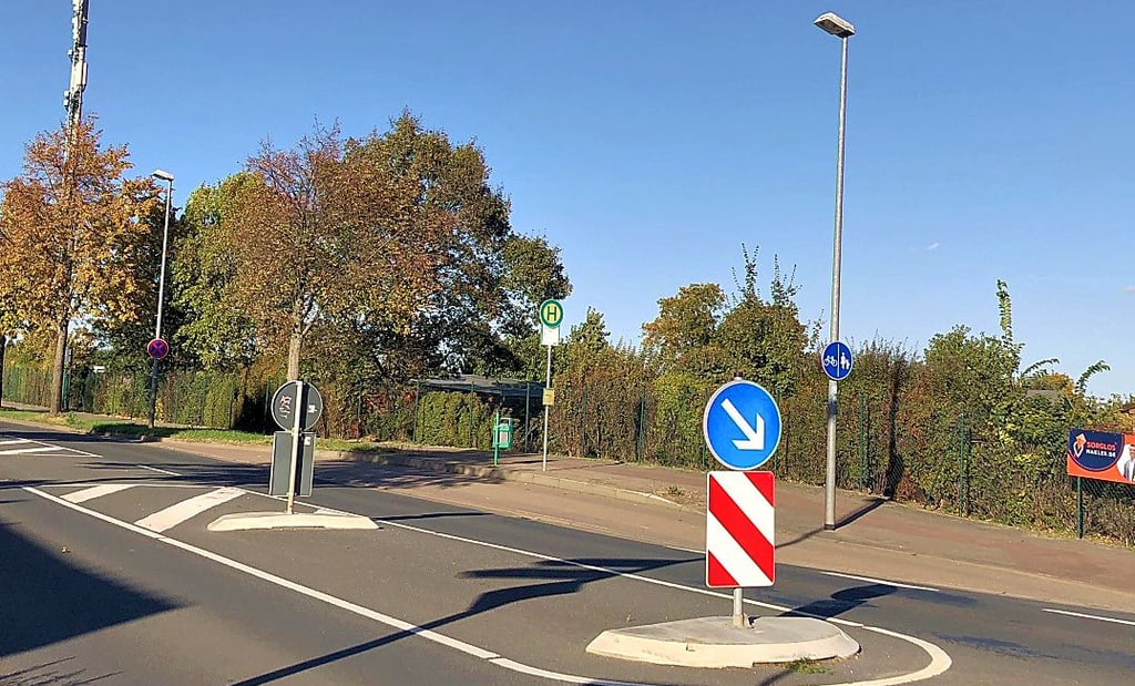 Vor einigen Jahren wurde eine Querungshilfe errichtet. Dabei haben Autofahrer jedoch weiterhin Vorrang.