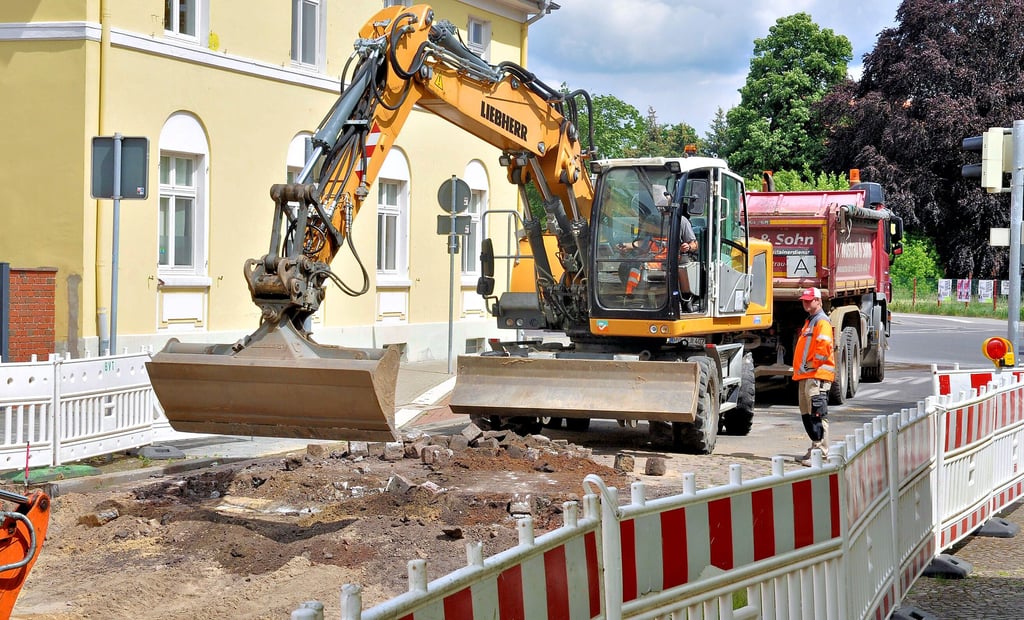 Seit dem Frühjahr sind die Bauarbeiter in der Großen Schulstraße beschäftigt.