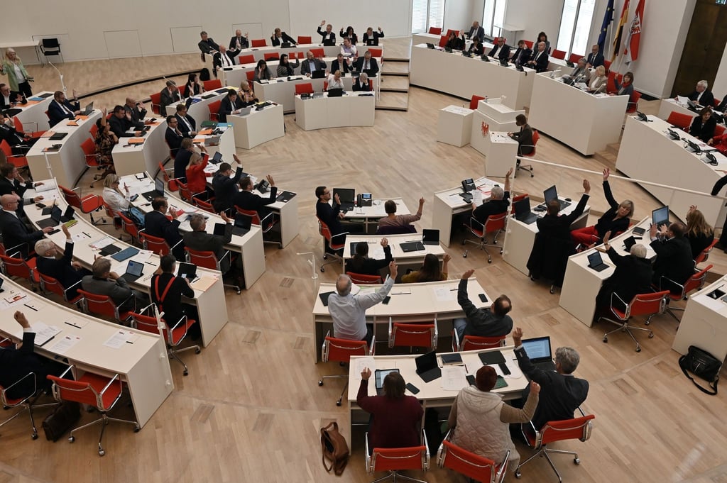 Im Landtag von Brandenburg wird eine Sitzung abgehalten.