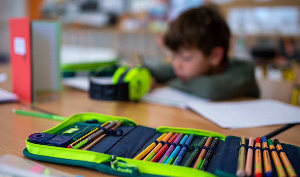 Vielerorts ist der Lehrermangel inzwischen prekär. Allein im Landkreis Börde sind aktuell mehr als 70 unbefristete Stellen zu besetzen.