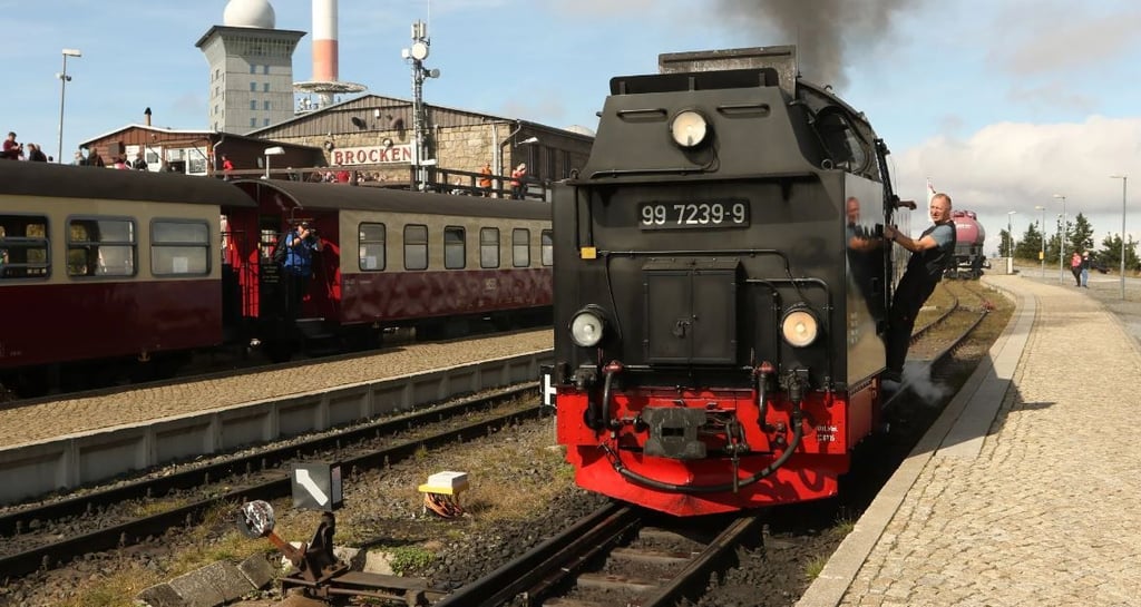 Nun fahren nur noch acht Züge der Harzer Schmalspurbahnen täglich auf den Brocken.