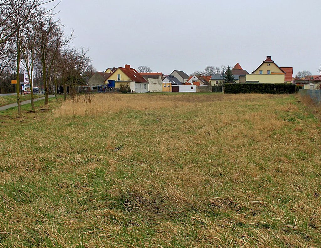 Der Gemeinderat hat den Entwurf des Bebauungsplans an der Bundesstraße 71 im Norden von Ebendorf bestätigt.