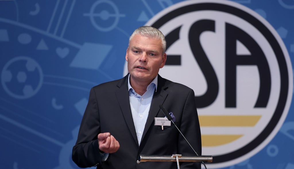 Holger Stahlknecht spricht.