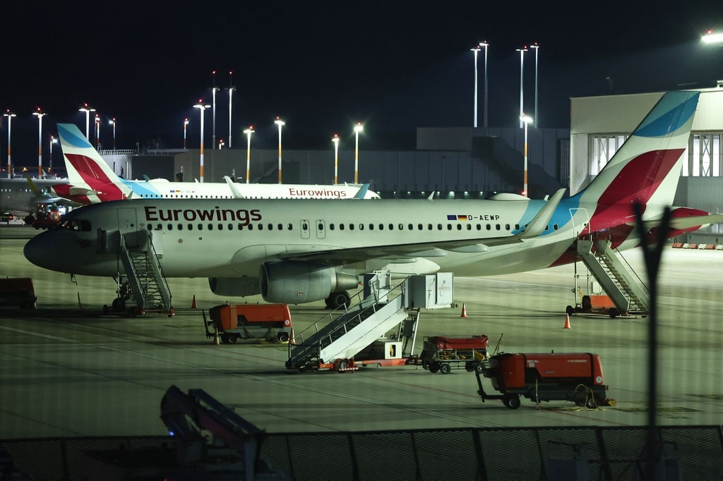 Eurowings-Maschinen auf dem Flughafen Hamburg.