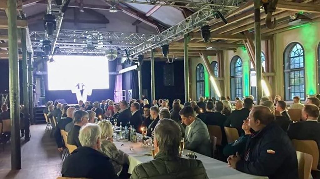In der Alten Hobelei trafen sich am Wochenende beim Ascherslebener Atriumsgespräch 2022 Vertreter aus Wirtschaft und Politik.