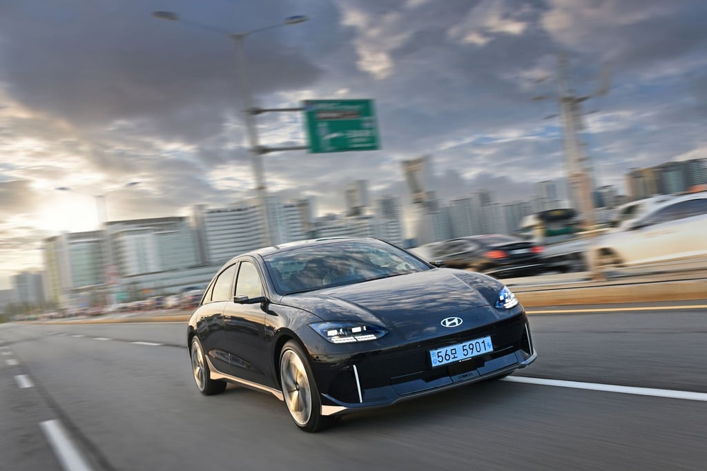 Äußerst windschnittig: Ecken und Kanten hat Hyundai dem Ioniq 6 im Windkanal ausgetrieben.