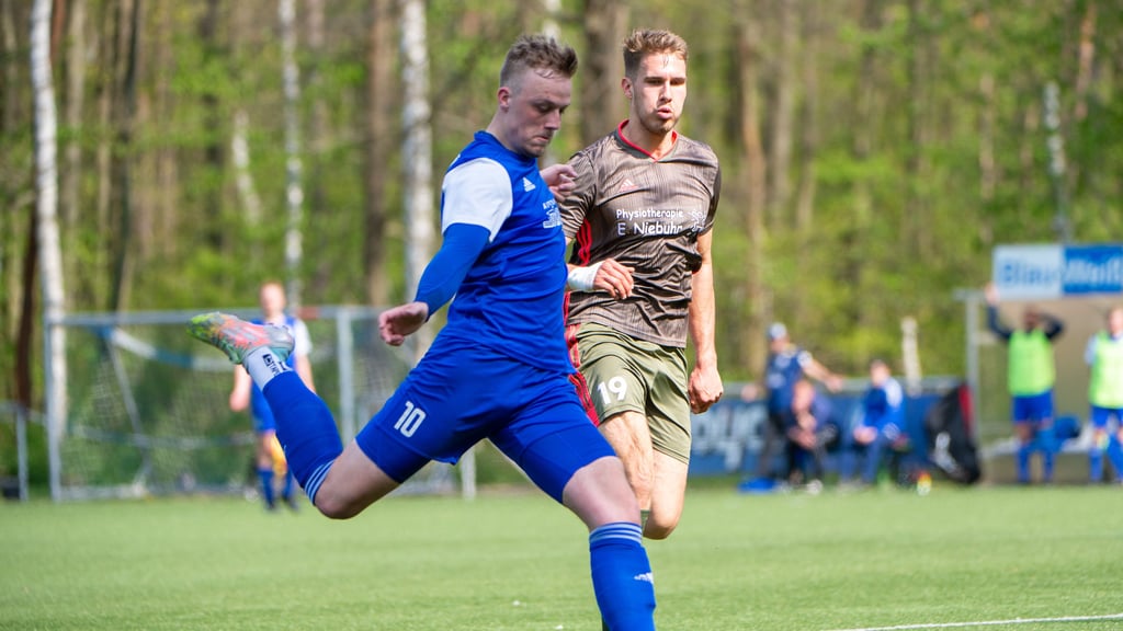 Dölaus Torjäger Justin Kreideweiß wurde in der Jugend des Halleschen FC ausgebildet.