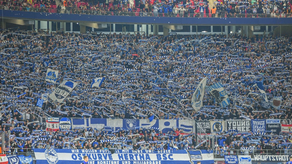 Die Hertha-Fans beim Spiel in Leipzig.