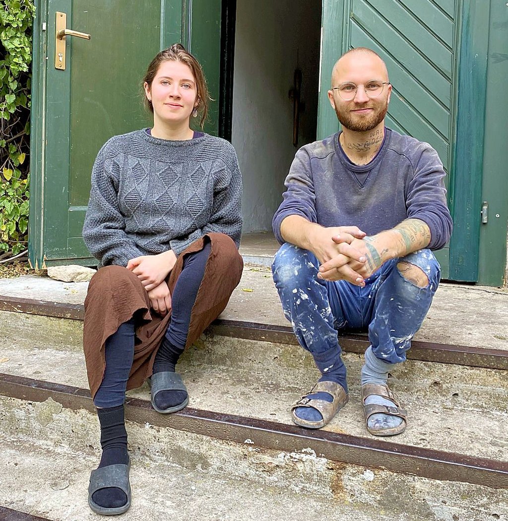 Kateryna Aliinyk und Simon Baumgart wohnen während ihres Stipendiats in Röderhof.