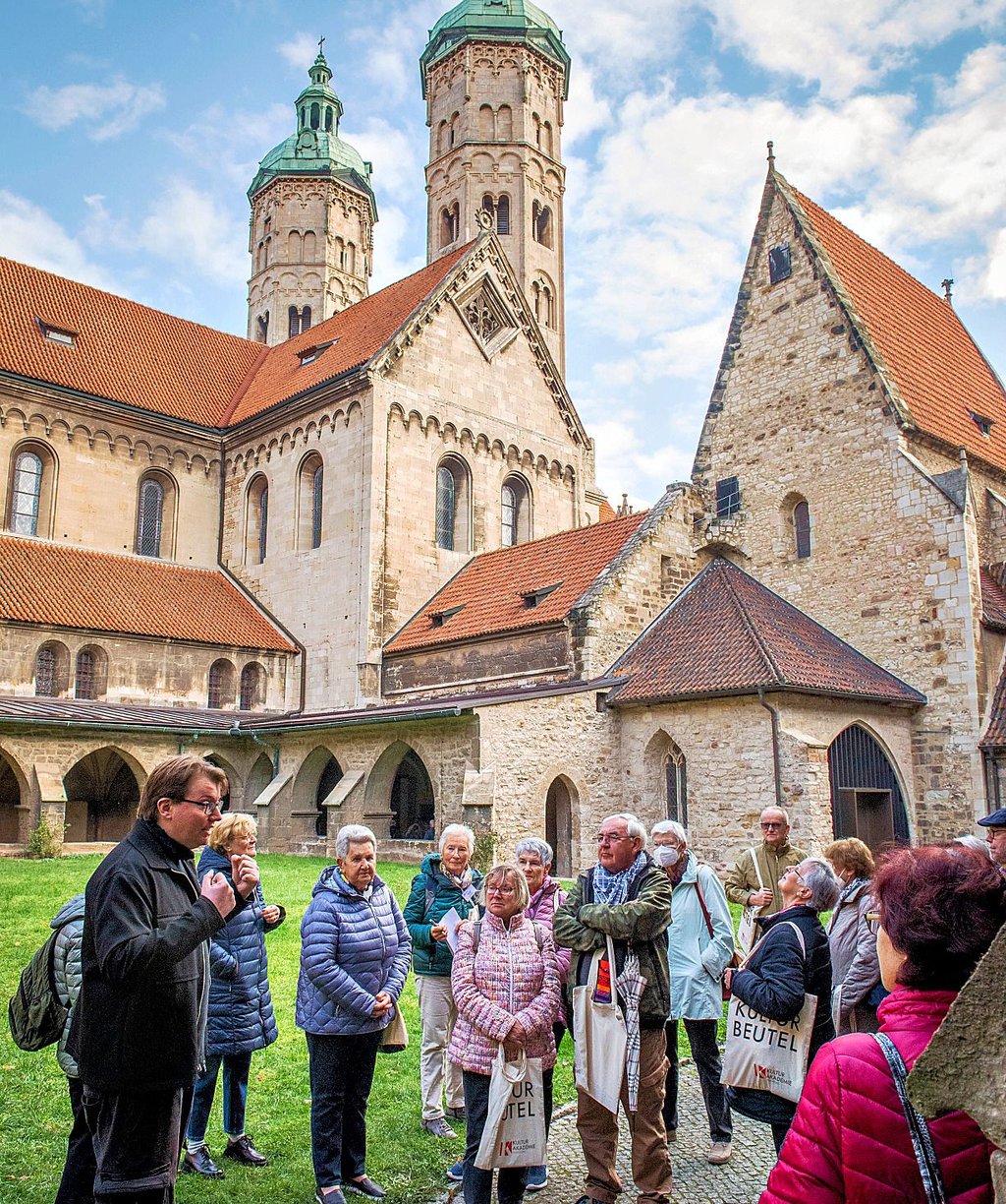 Philipp Seidel stellt den Dom und dessen Baugeschichte vor.