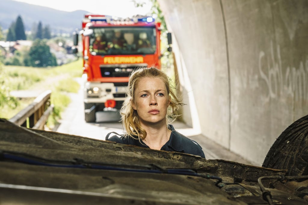 Marie (Christine Eixenberger) in einer Szene aus "Marie fängt Feuer",