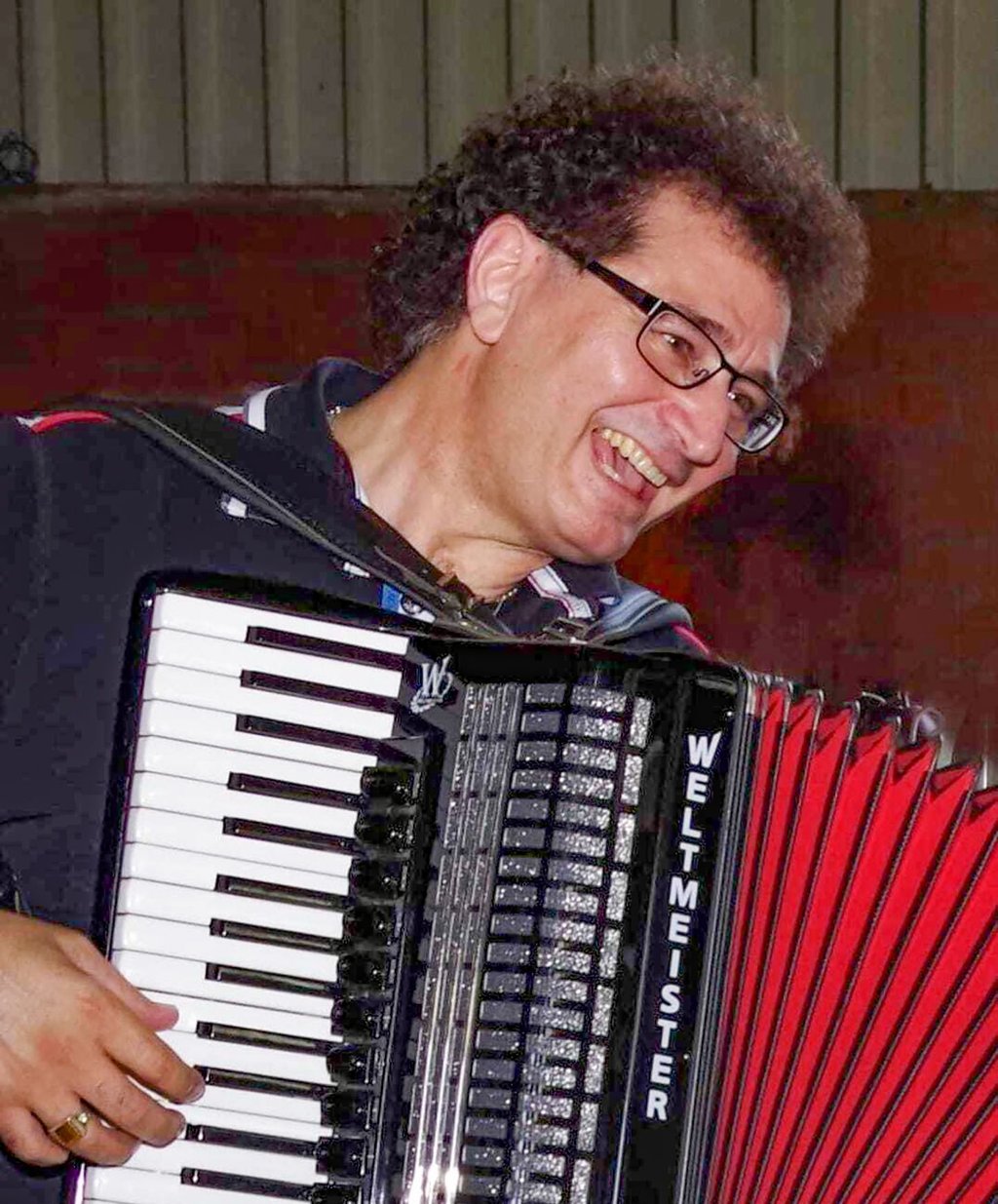 Bernburgs Entertainer Stoyan „Stivie“ Stoyanov feiert 60. Geburtstag.