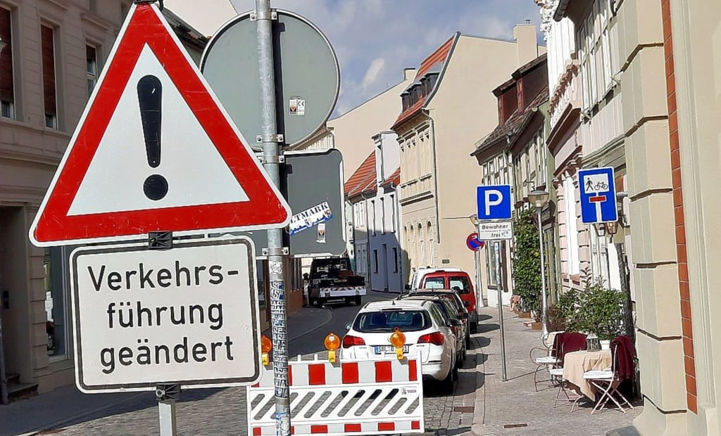Die kleine Hallstraße in Stendal ist seit Donnerstag, 29. September 2022, eine Sackgasse.