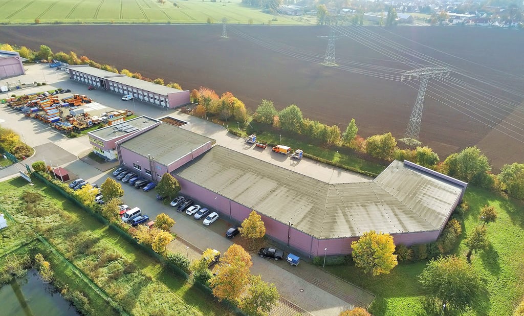 Die Autobahnmeisterei in Oberröblingen aus der Vogelperspektive.