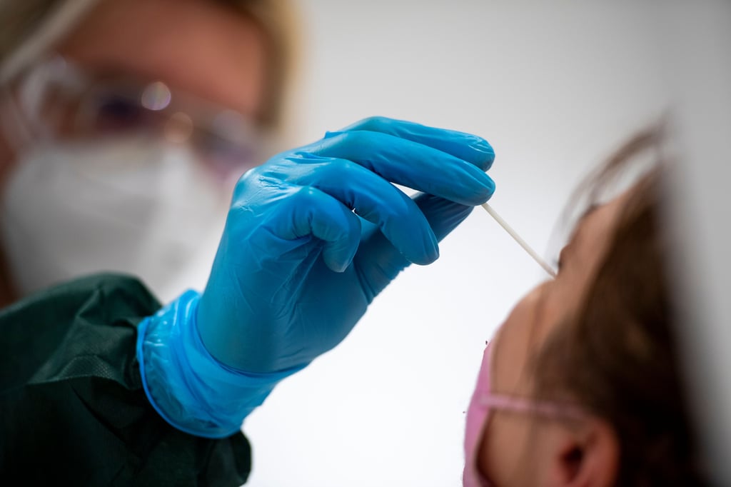 Die Nachfrage nach Antigenschnelltests ist in Zerbst seit Anfang Oktober wieder gestiegen.