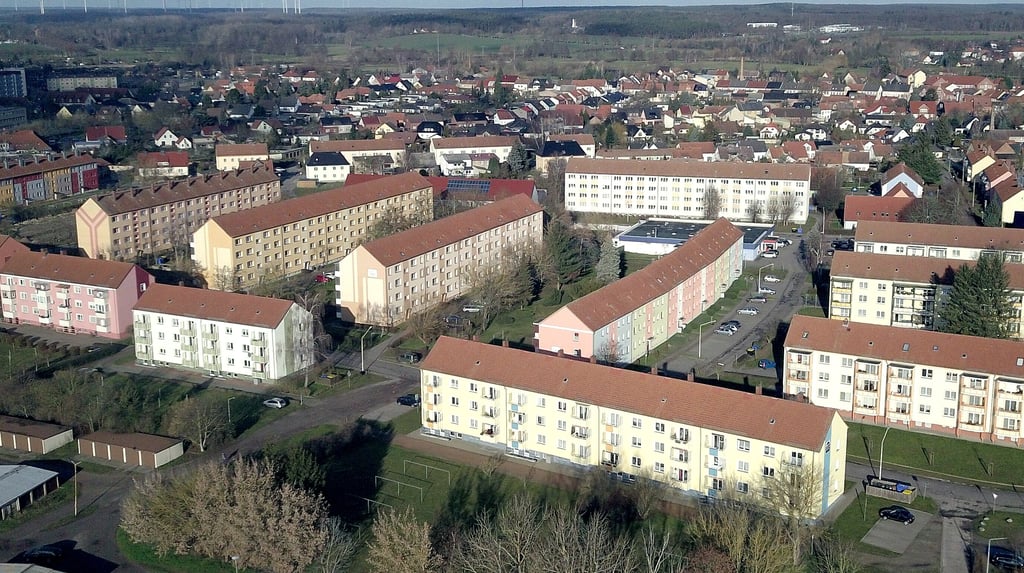 Blick auf das Osterburger Altneubaugebiet. In diesem Quartier verfügt die Wohnungsgesellschaft über 286 eigene Wohnungen.