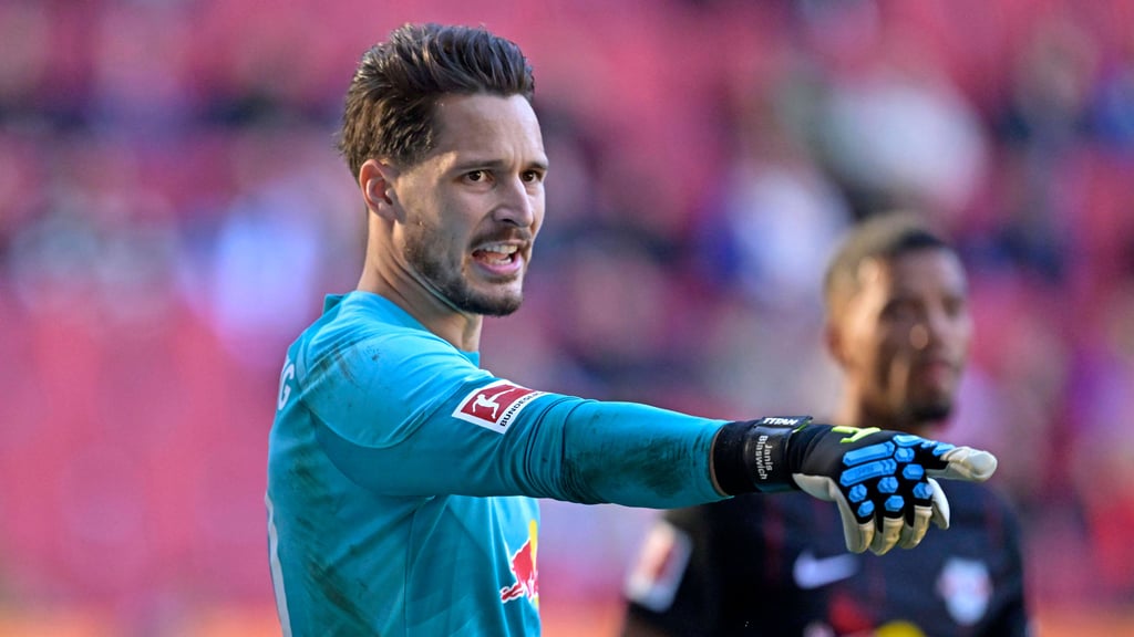 Janis Blaswich hier im Spiel gegen den FC Augsburg.