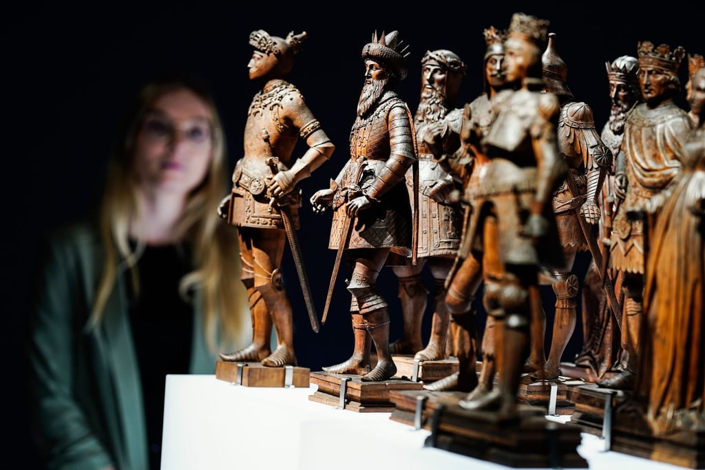 „Die Habsburger im Mittelalter - Aufstieg einer Dynastie“: Figuren aus dem Grabmonument Maximilians I.