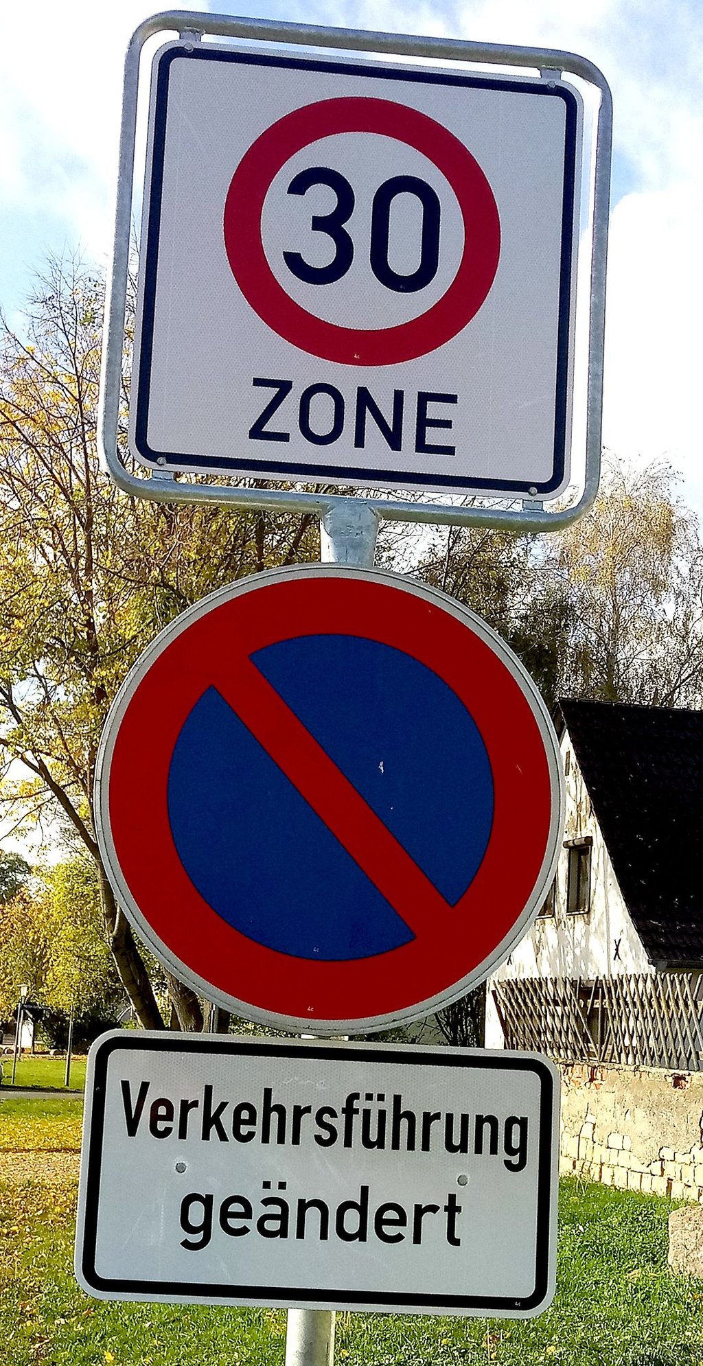 In Domersleben gilt seit wenigen Wochen eine generelle Tempo-30-Zone, was viele Einwohner begrüßen.