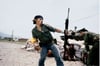 Das wohl bekannteste Bild der US-Fotografin Susan Meiselas ist der „Molotov Man“. Anfang der 1980er Jahre dokumentierte sie in Nicaragua den Aufstand gegen die Diktatur.