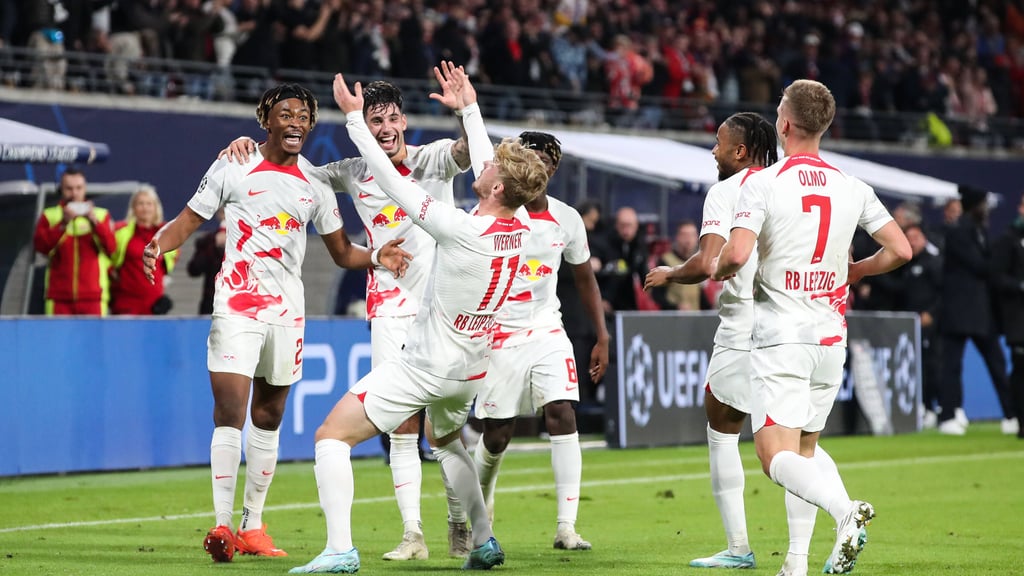 Dritter Treffer des Abends, Sieg unter Dach und Fach. So feierten Timo Werner und Kollegen das 3:1