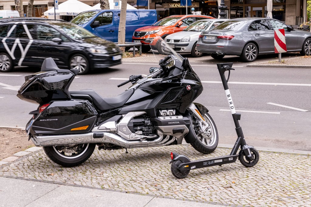 Ein E-Scooter der Firma "Bird".