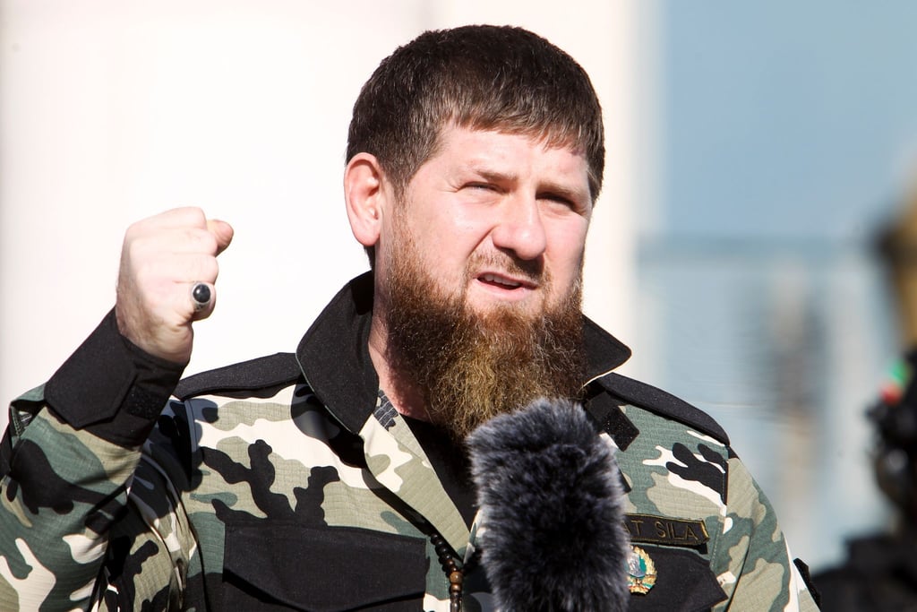 Ramsan Kadyrow fordert die Auslöschung von ukrainischen Städten, „damit wir den fernen Horizont sehen können“.