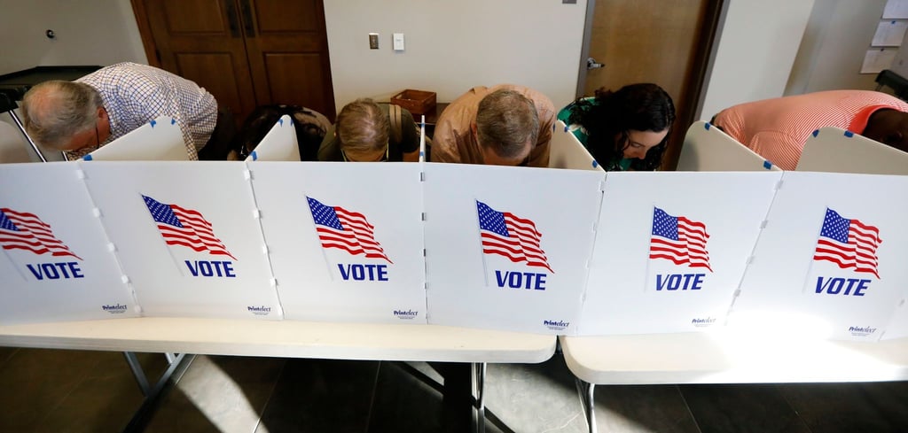 Bei den Zwischenwahlen, den sogenannten Midterms, werden alle 435 Sitze im Repräsentantenhaus und 35 der 100 Sitze im Senat vergeben.