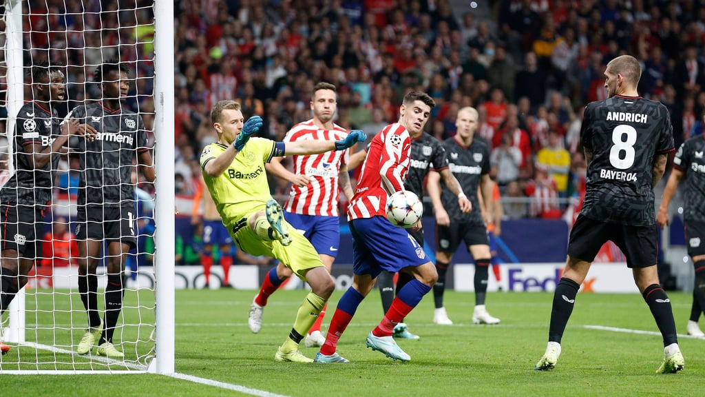 Keeper Lukas Hradecky war der Held des Abends bei Bayer Leverkusens 2:2 in Madrid.
