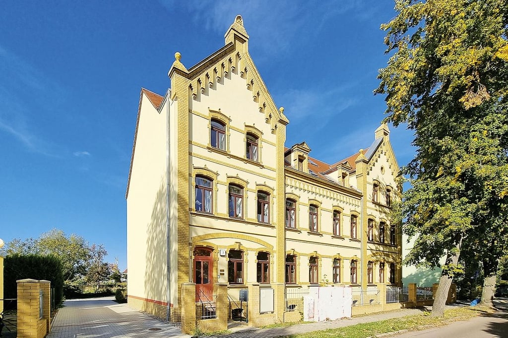 Denkmalg. Mehrfamilienhaus in Südliches Anhalt OT Radegast / Mindestgebot 995.000 Euro