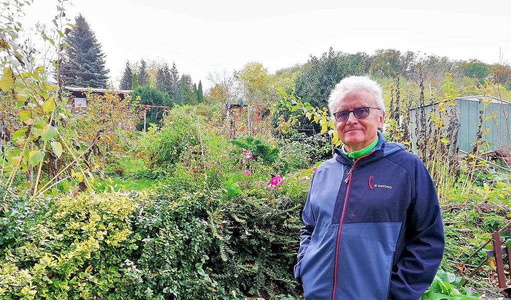 Georg Stibale liebt seinen Garten am Wehr in Großosida und ist stellvertretender Vereins-Vorsitzender.