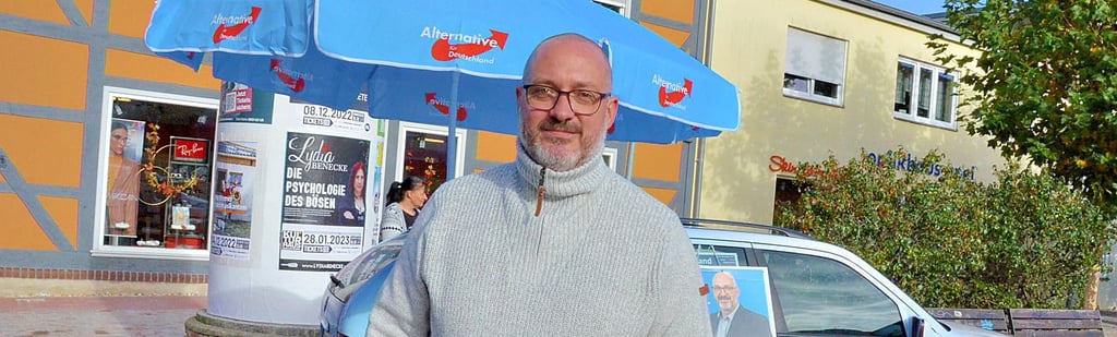 Andi Scotland an seinem Wahlkampfstand auf dem Rathausturmplatz am Mittwoch.