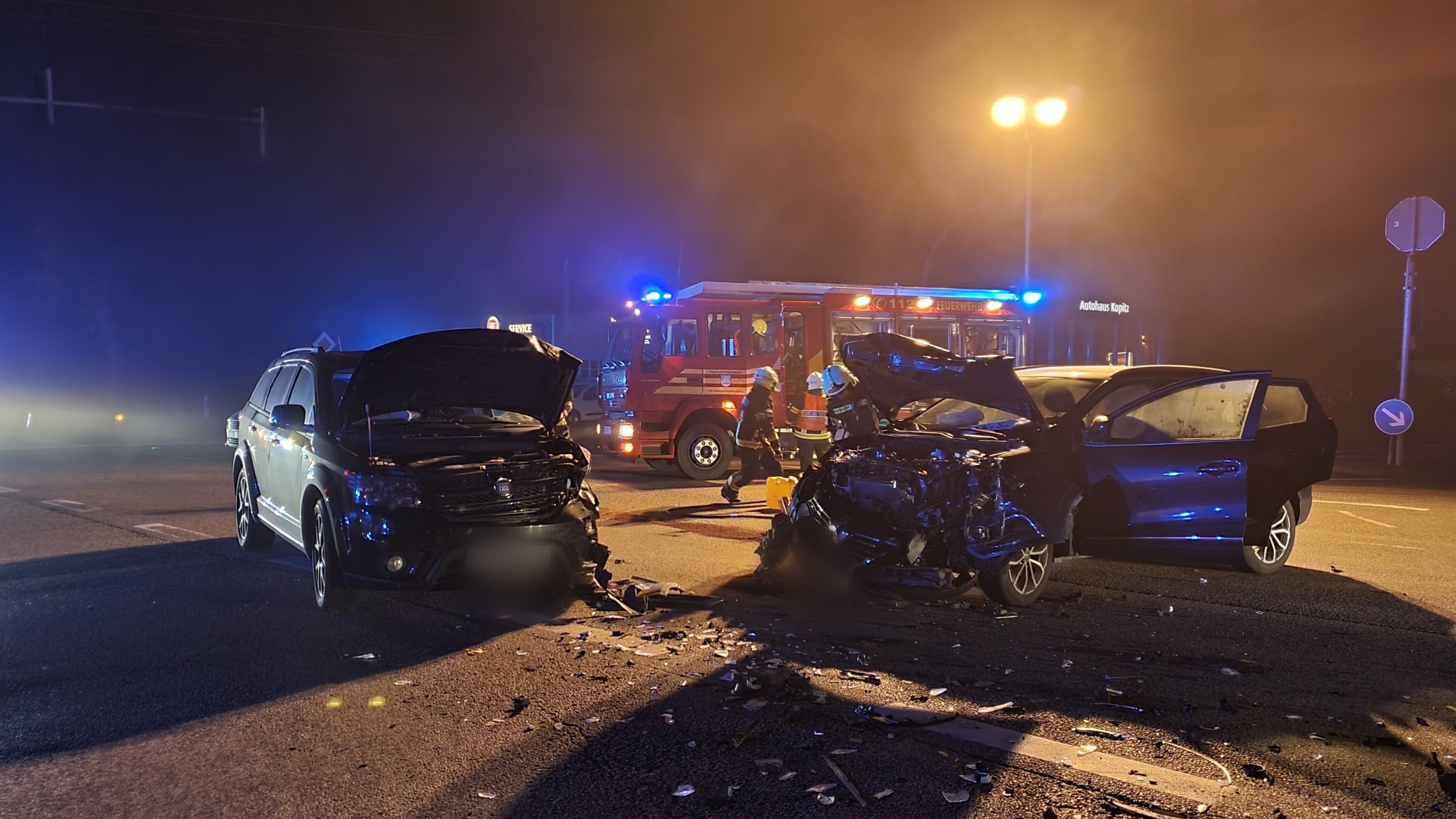 Schwerer Unfall Bei Halle: Sechs Verletzte Bei Unfall Auf B6 Zwischen ...