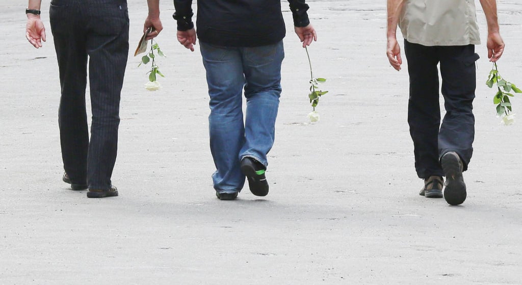 Ein Todesfall in der Familie kann psychisch und finanziell belastend sein. Viele Arbeitgeber gewähren ihren Arbeitnehmenden darum Sonderurlaub.