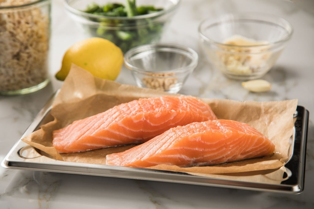 Cholesterin ist nicht immer nur schlecht - Lachs etwa liefert das nützliche HDL-Cholesterin.