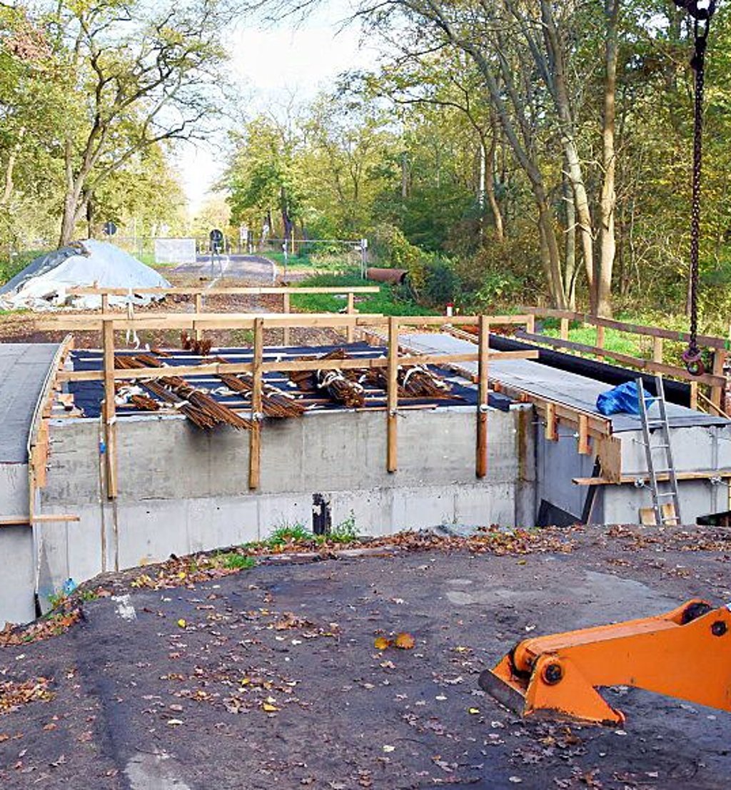 Acht Wochen Verzug: die Baustelle bei Quellendorf.